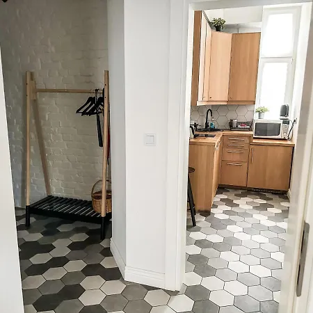 C 200m Do Plazy Apartment